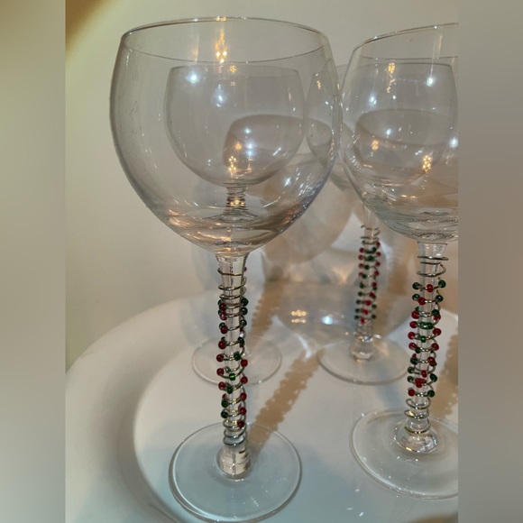 Set of 4 Lenox Festive Balloon Glasses with beads on stems - Picture 3 of 13